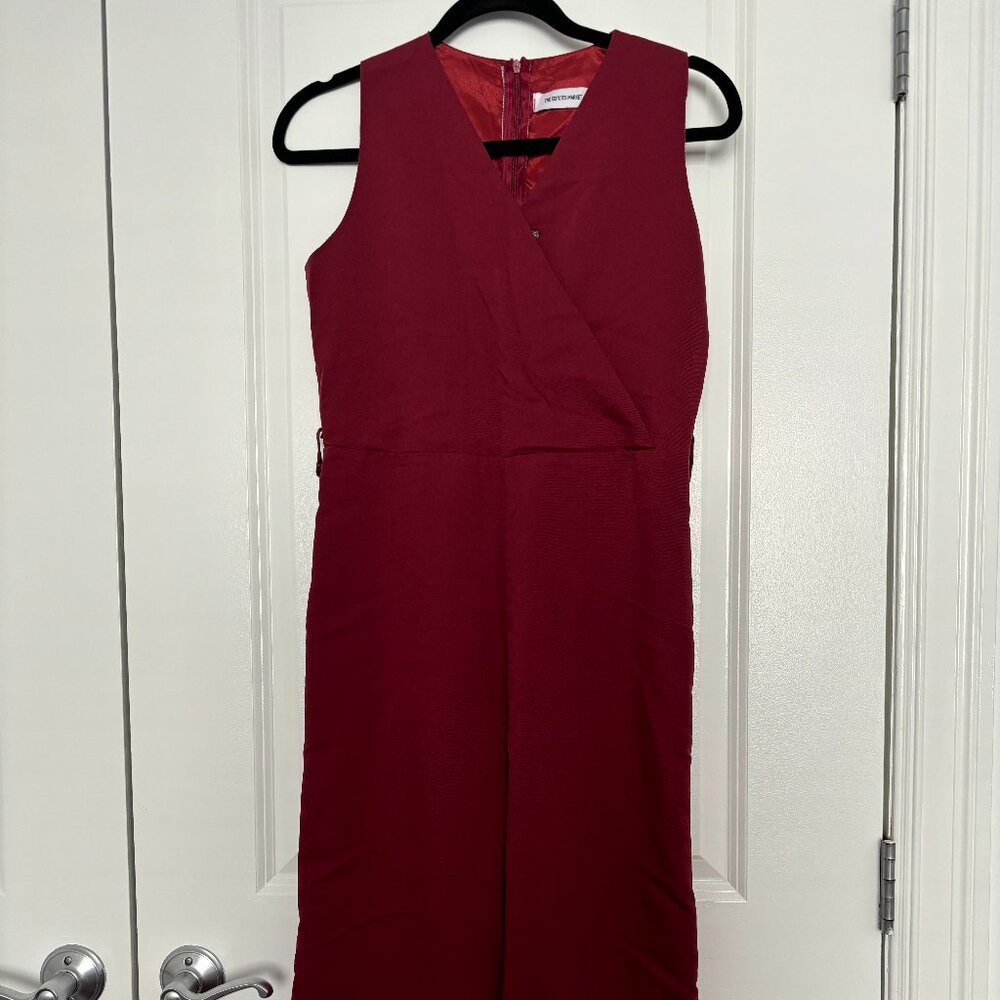 Sleeveless Burgundy Wide-Leg Jumpsuit 🍷